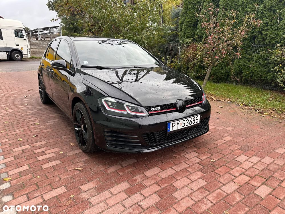 Volkswagen Golf - 5