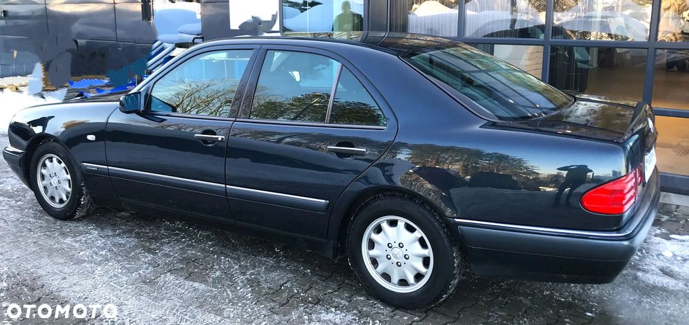 Mercedes-Benz Klasa E - 39