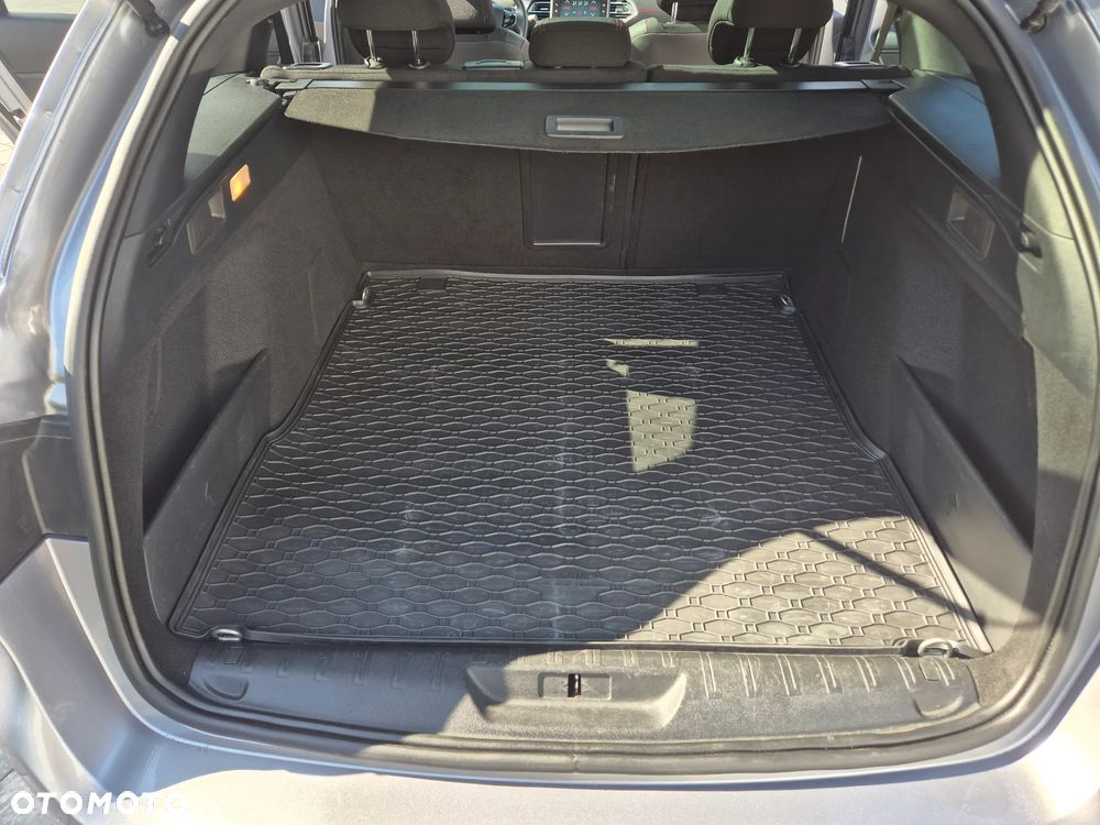 Peugeot 308 PureTech 130 GPF EAT8 Stop & Start GT Pack - 23