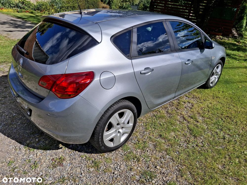Opel Astra 1.4 Innovation - 10