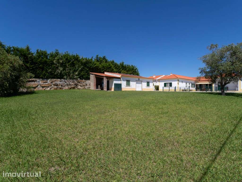 Moradia 4 quartos , jardim e piscina, 50m2 anexo, Costa de Prata - ... - Grande imagem: 2/46
