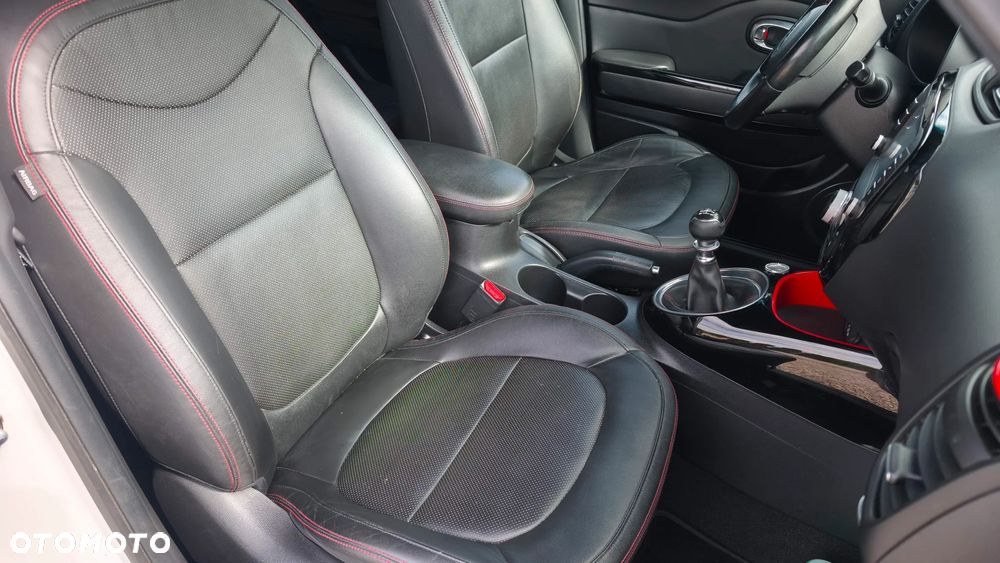 Kia Soul 1.6 GDI White&Red Edition - 10