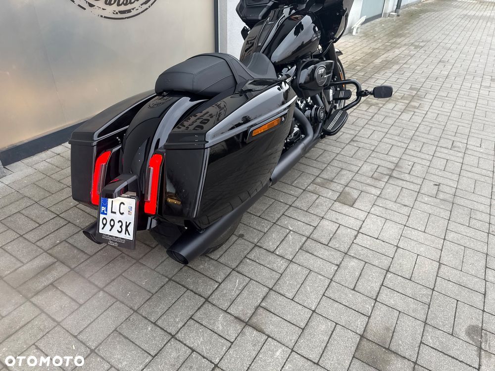 Harley-Davidson Touring Road Glide - 5