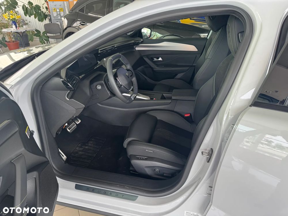 Peugeot 408 1.2 PureTech mHEV GT Exclusive S&S e-DCS6 - 9