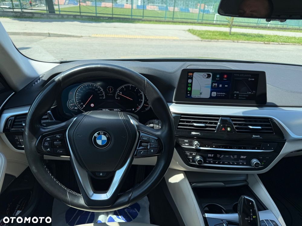 BMW Seria 5 540i xDrive Luxury Line - 18