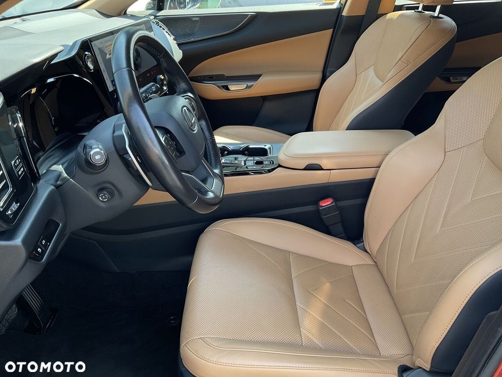 Lexus NX 350h Omotenashi AWD - 22