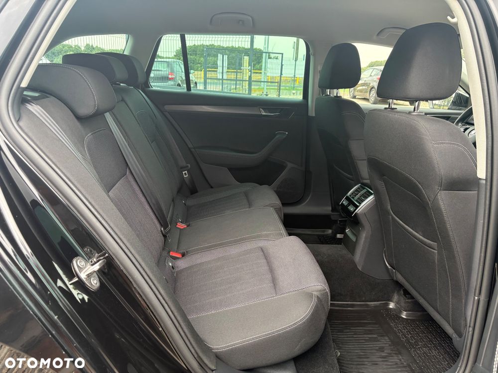 Skoda Superb 2.0 TSI DSG Ambition - 9