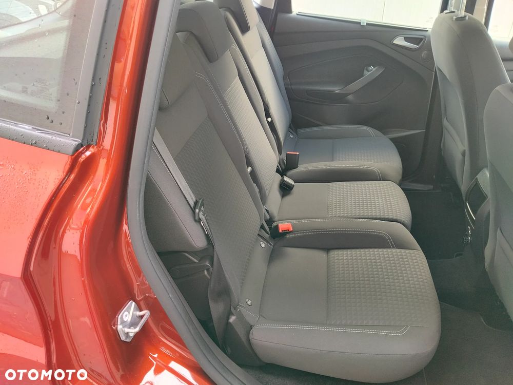 Ford C-MAX - 12