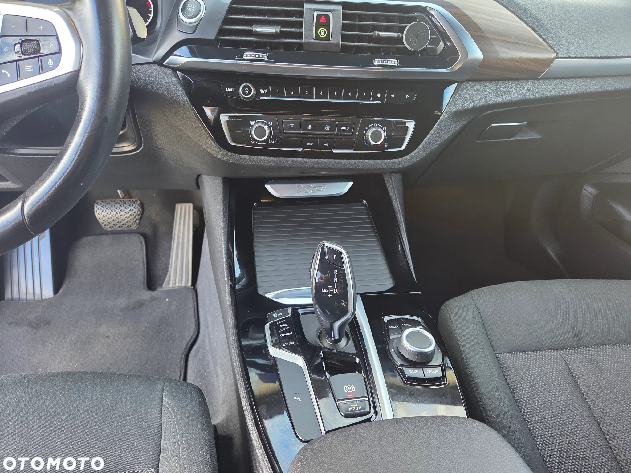 BMW X3 - 25