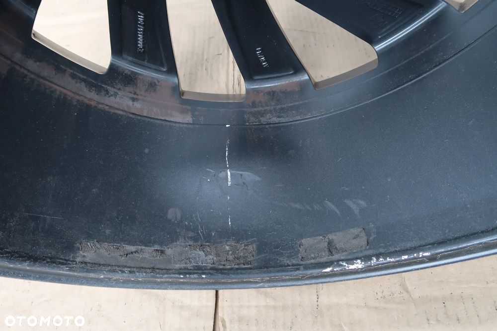 C15 FELGA ALUMINIOWA VW 3G8601025D 8X20ET40 - 5