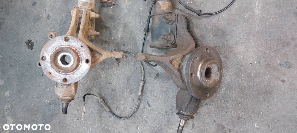 AMORTYZATOR ZWROTNICA LEWY + PRAWY PRZÓD PEUGEOT 307 2.0 HDI - 3