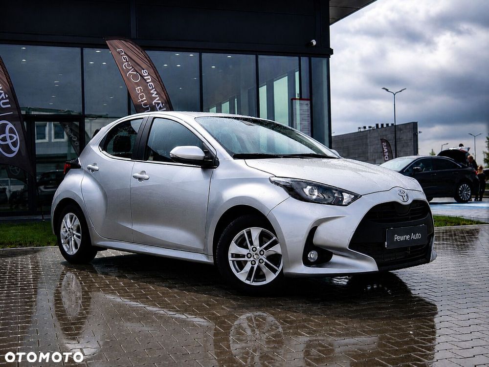 Toyota Yaris - 1
