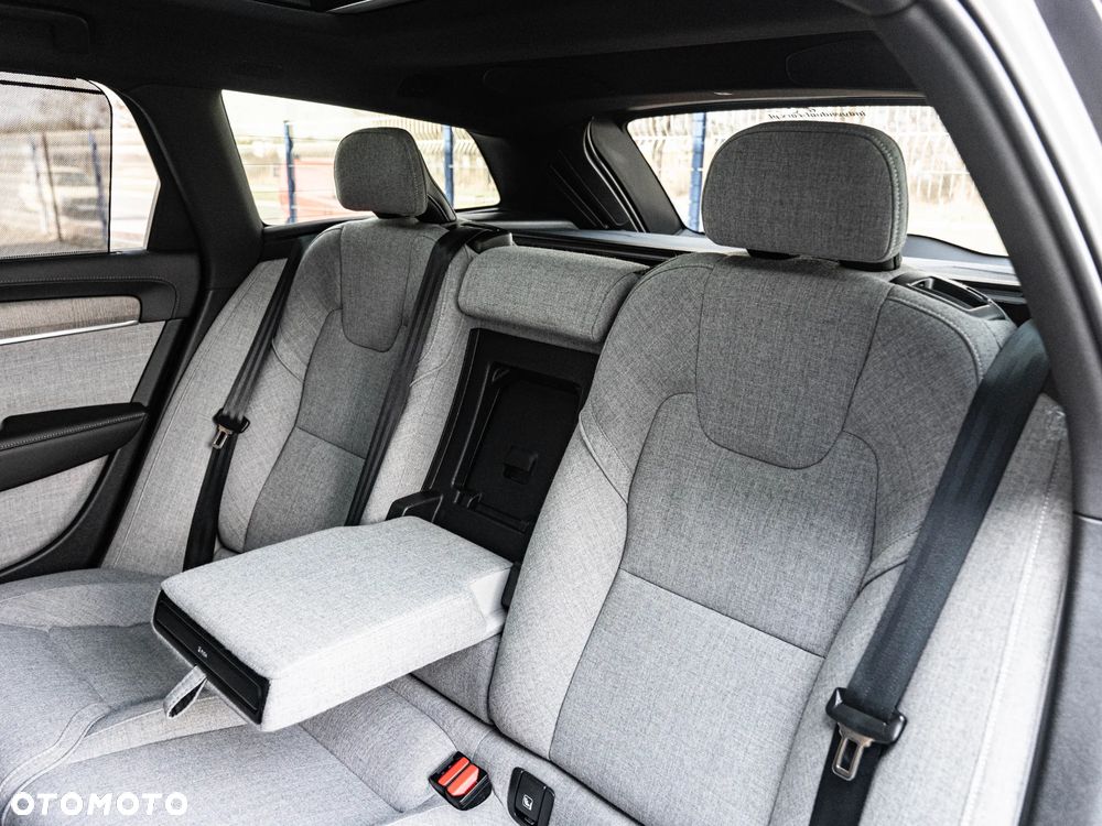 Volvo V90 T6 Recharge AWD Geartronic RDesign - 28