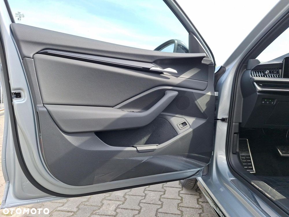 Skoda Superb 2.0 TSI 4x4 Sportline DSG - 13