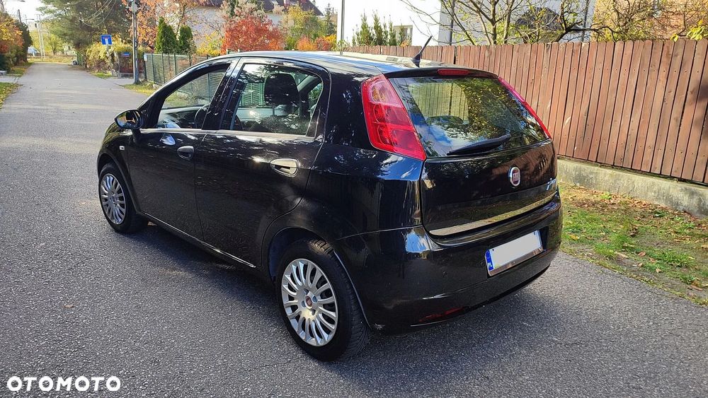 Fiat Grande Punto Actual 1.2 8V Estiva - 25