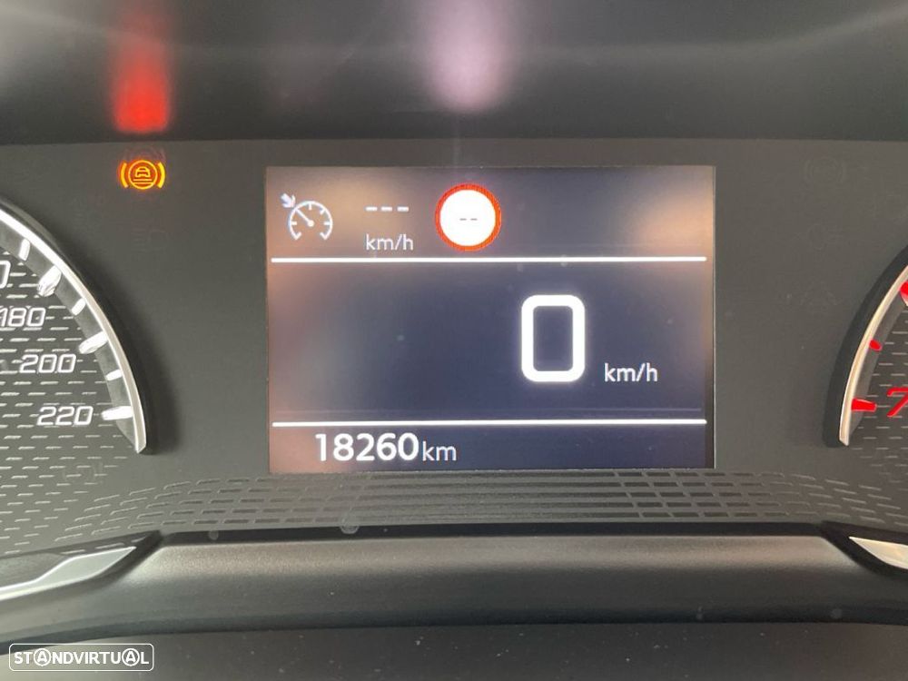 Peugeot 208 1.2 PureTech Active Pack - 3