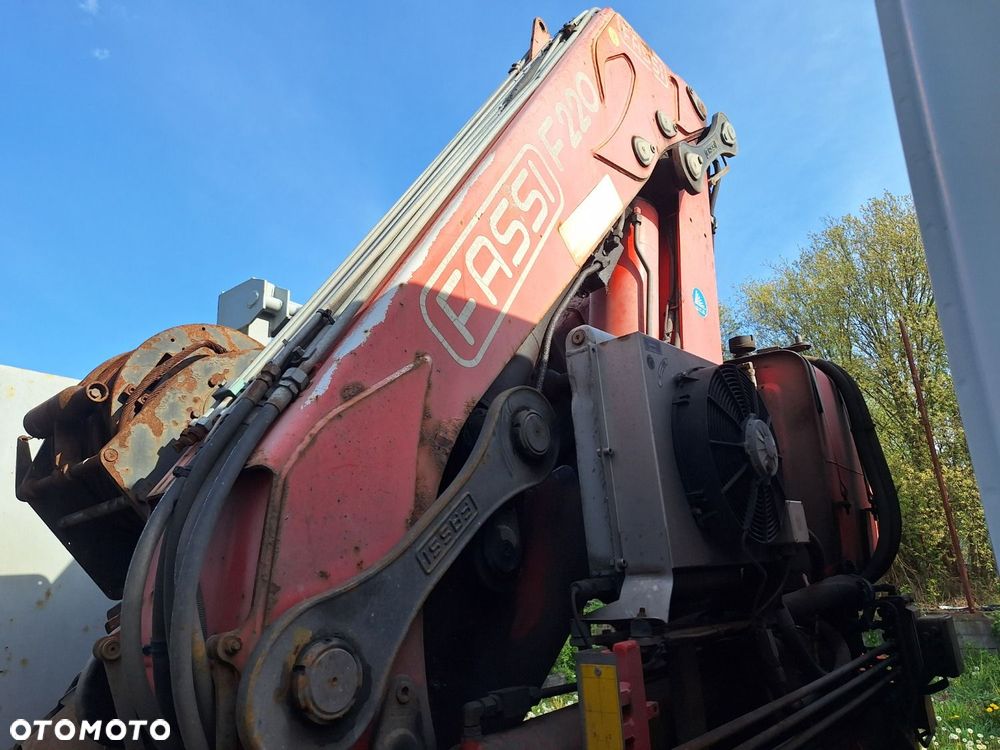 Iveco Trakker 310 6X4 + Hr Fassi F 220 - 32