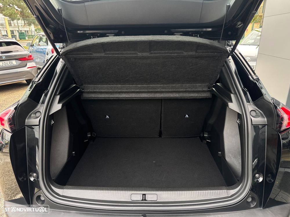 Peugeot 2008 1.2 PureTech Active Pack EAT8 - 10