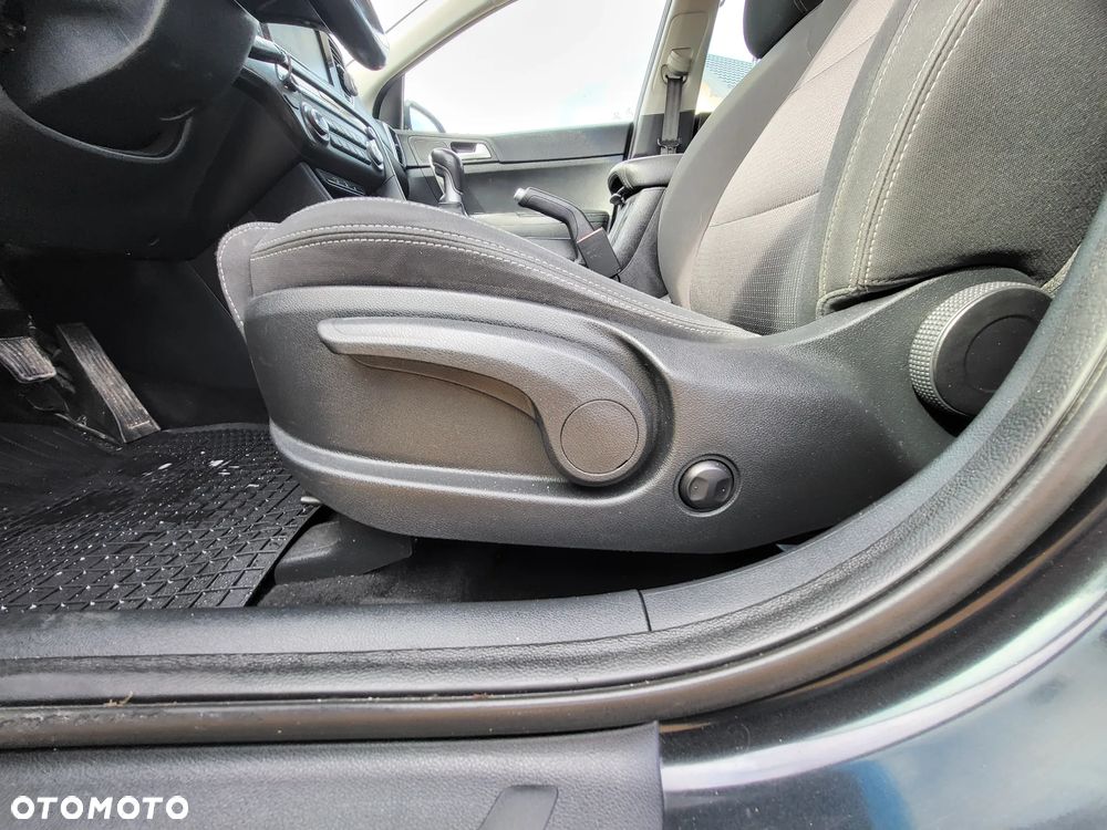 Kia Sportage 1.6 GDI L Business Line Plus 2WD - 21