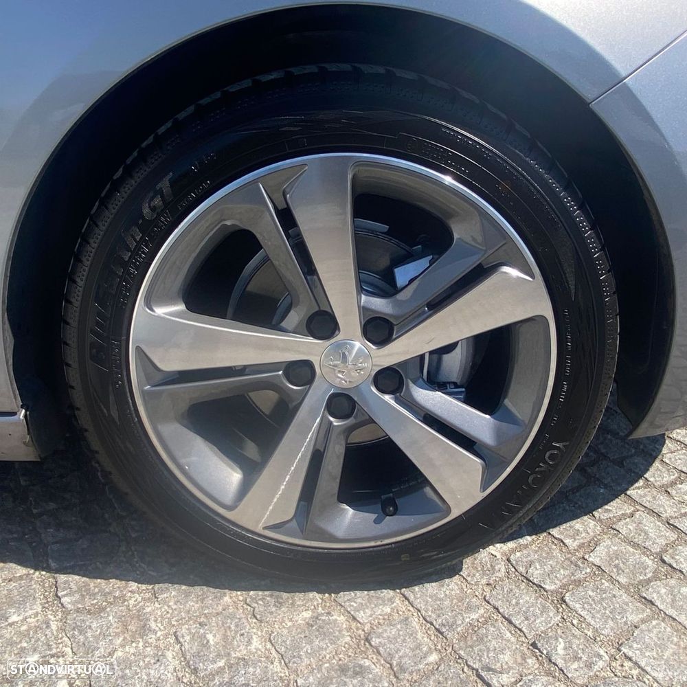 Peugeot 308 1.6 BlueHDi Allure J17 - 18