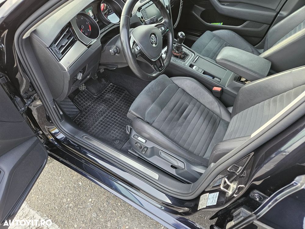 Volkswagen Passat 2.0 TDI SCR (BlueMotion Technology) Highline - 3