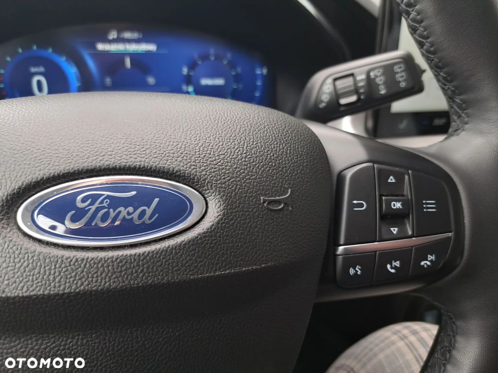 Ford Focus 1.0 EcoBoost mHEV Titanium X - 26
