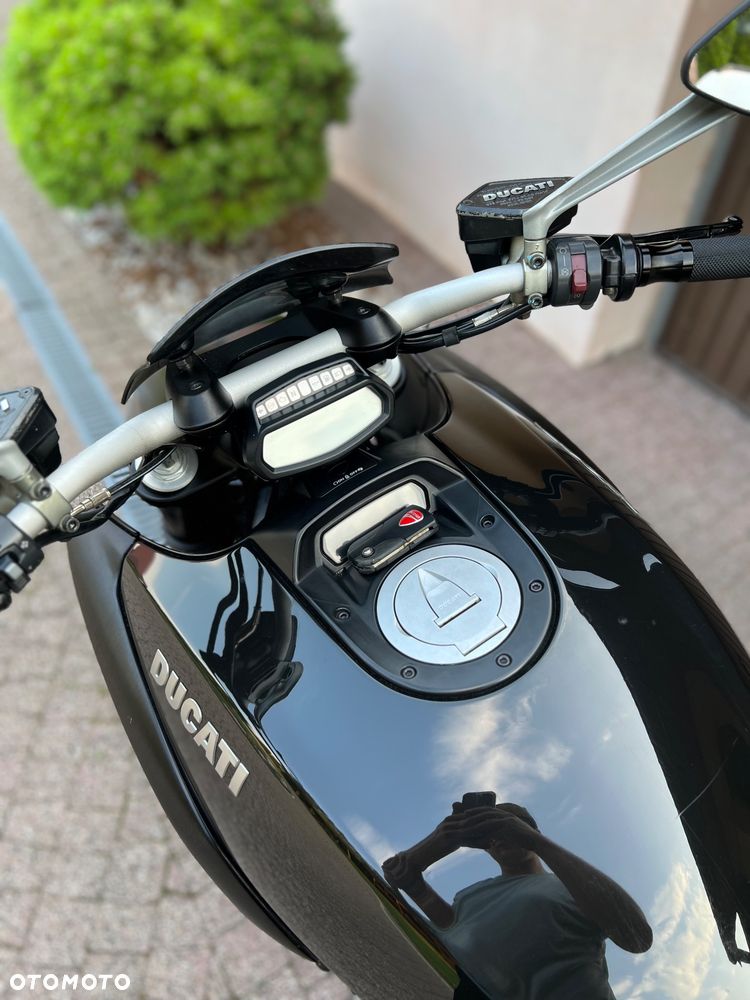 Ducati Diavel - 35