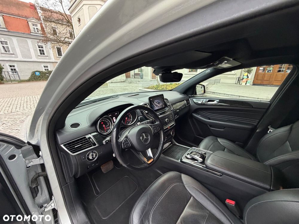 Mercedes-Benz GLE 350 d 4Matic 9G-TRONIC AMG Line - 17