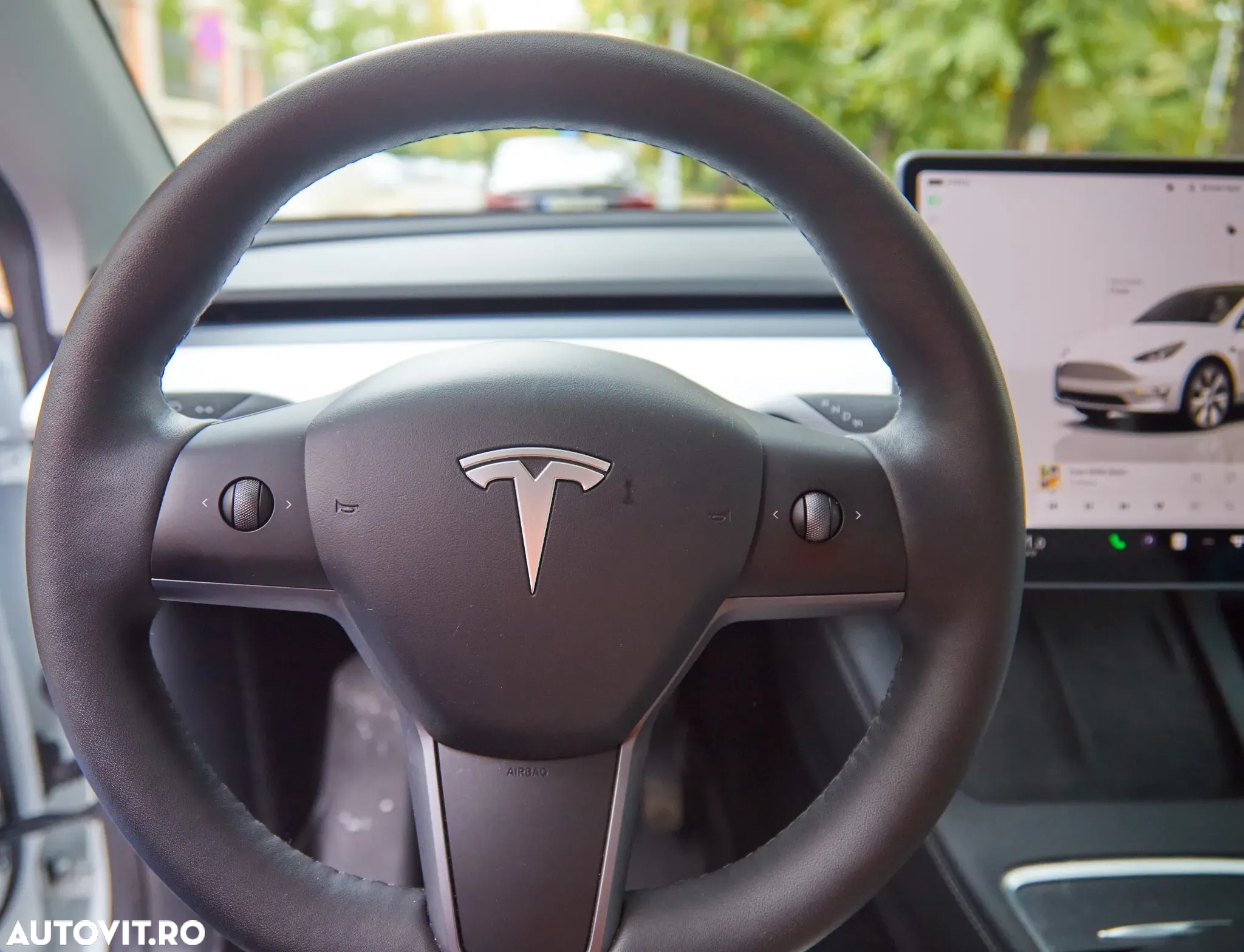 Tesla Model Y AWD Performance - 16