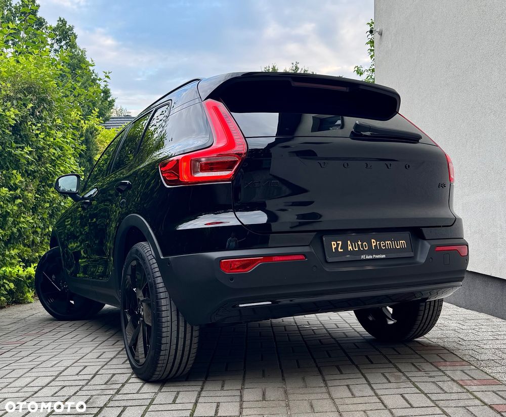 Volvo XC 40 B3 B DKG Plus Black Edition - 3