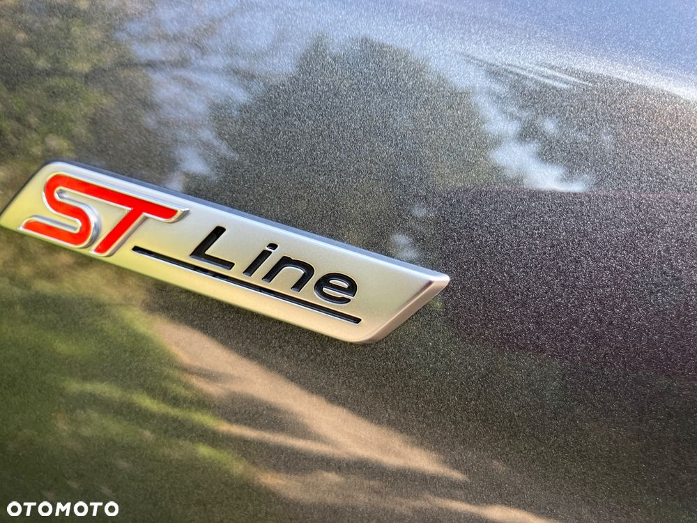 Ford Focus 1.0 EcoBoost Hybrid ST-LINE X - 14