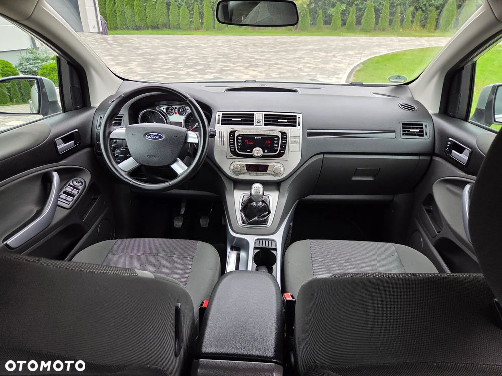Ford Kuga 2.0 TDCi 4x4 Titanium - 21