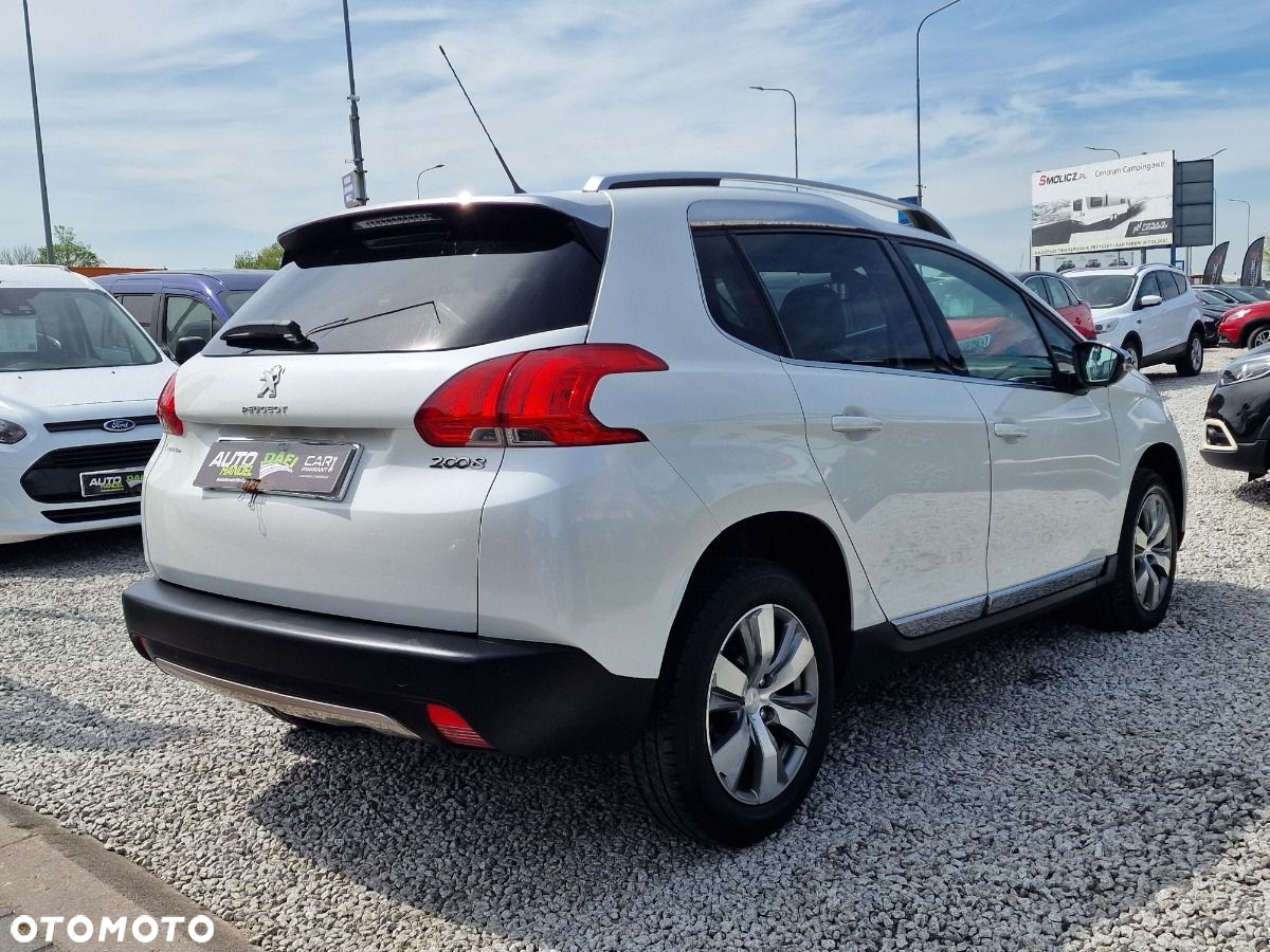 Peugeot 2008 - 6