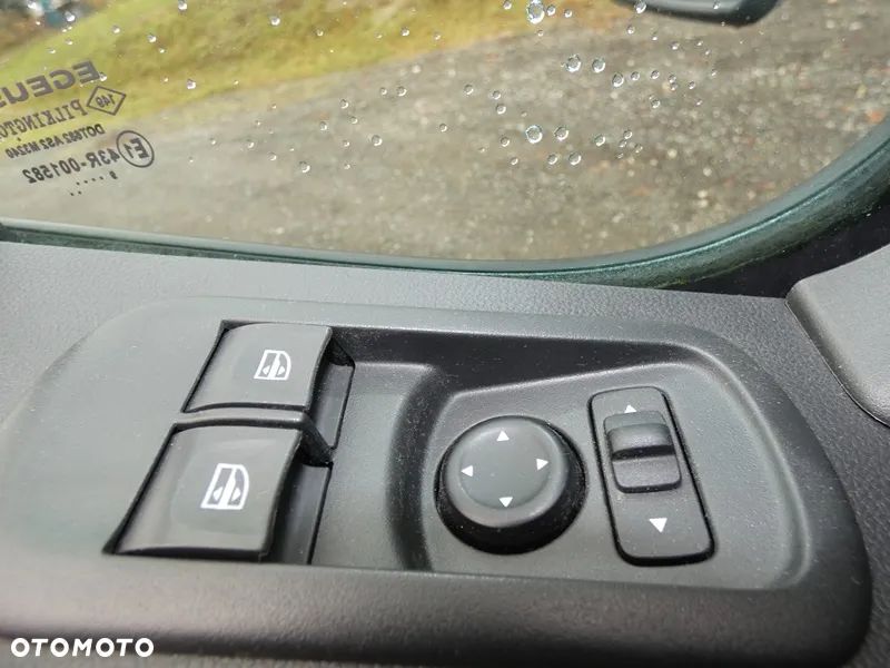 Renault Master, kontener, bliźniaki 16, LED - 12