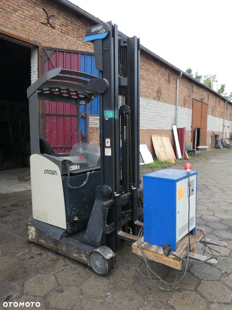 Crown esr 5000 - 4