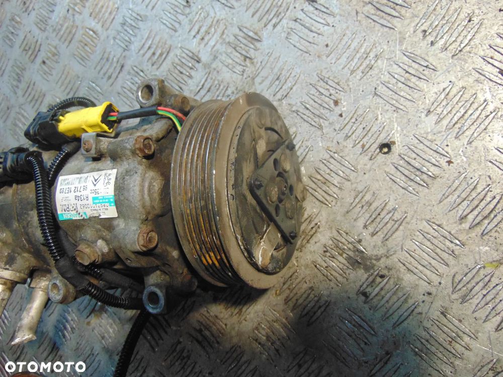 Sprężarka klimatyzacji Peugeot 1,6 E-HDI 9671216780 - 4