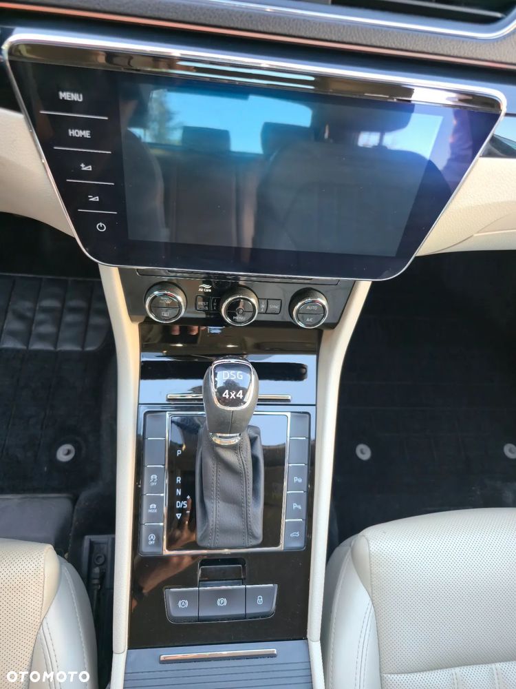 Skoda Superb 2.0 TDI 4x4 L&K DSG - 27