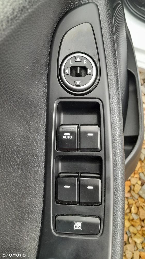 Hyundai i20 - 13
