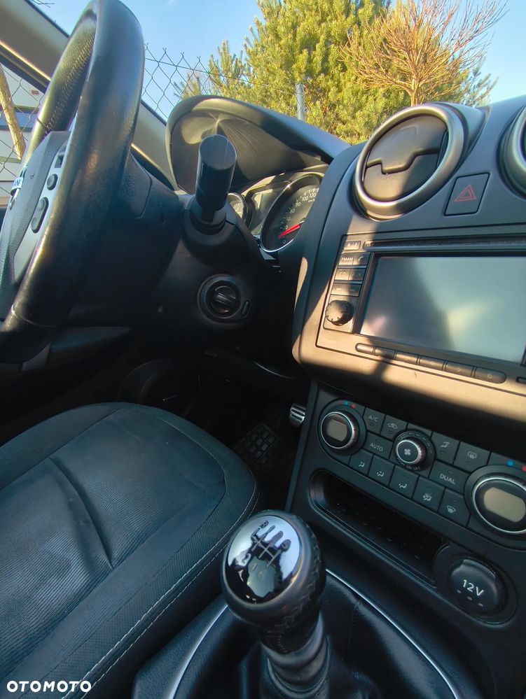 Nissan Qashqai+2 2.0 4x4 Tekna - 26