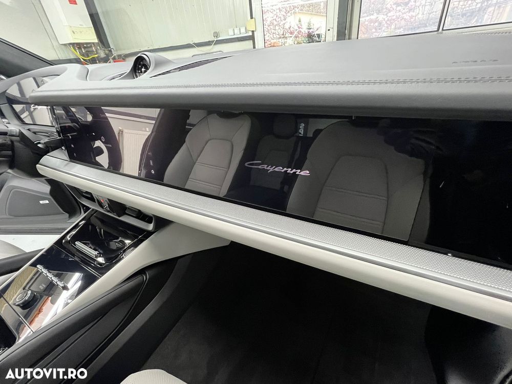 Porsche Cayenne Tiptronic S Black Edition - 12
