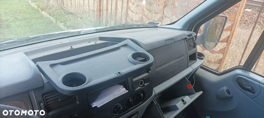 Ford Transit - 13