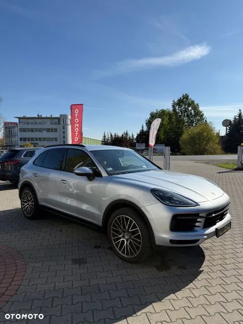 Porsche Cayenne Standard - 2
