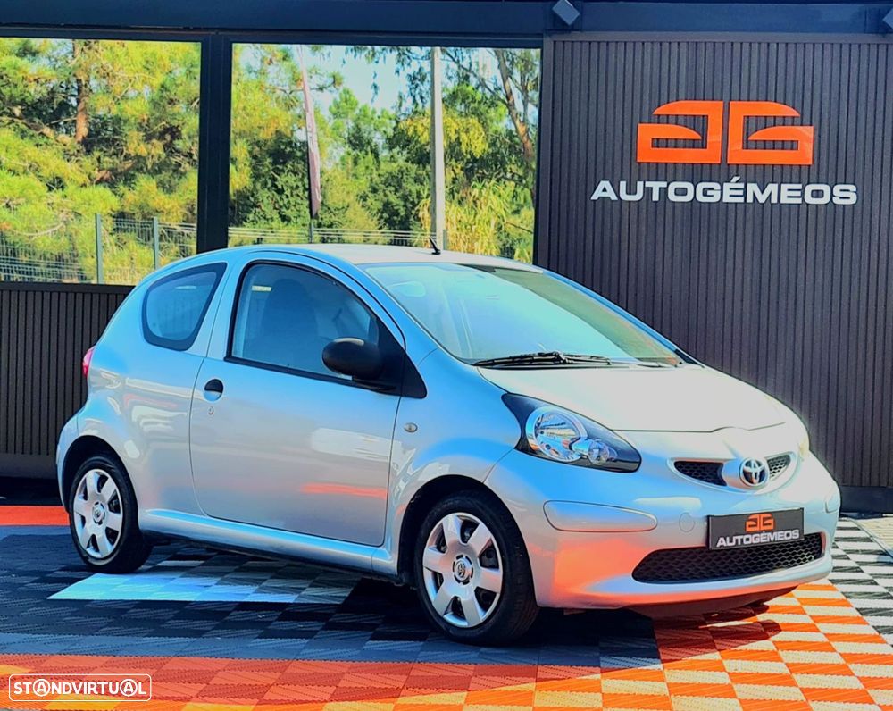 Toyota Aygo 1.0 Plus - 1