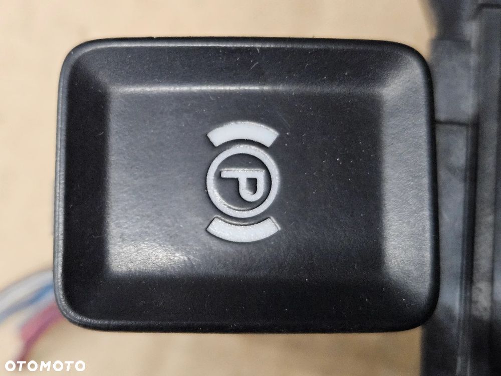 VW Passat B6 włącznik przycisk hamulca ręcznego 3C0927225C - 1