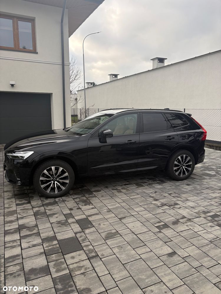 Volvo XC 60 B5 B AWD Plus Dark - 3