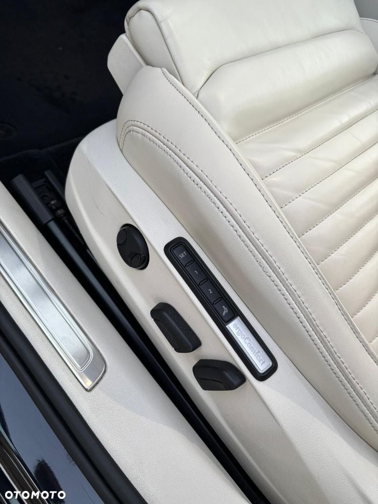 Volkswagen Passat - 17