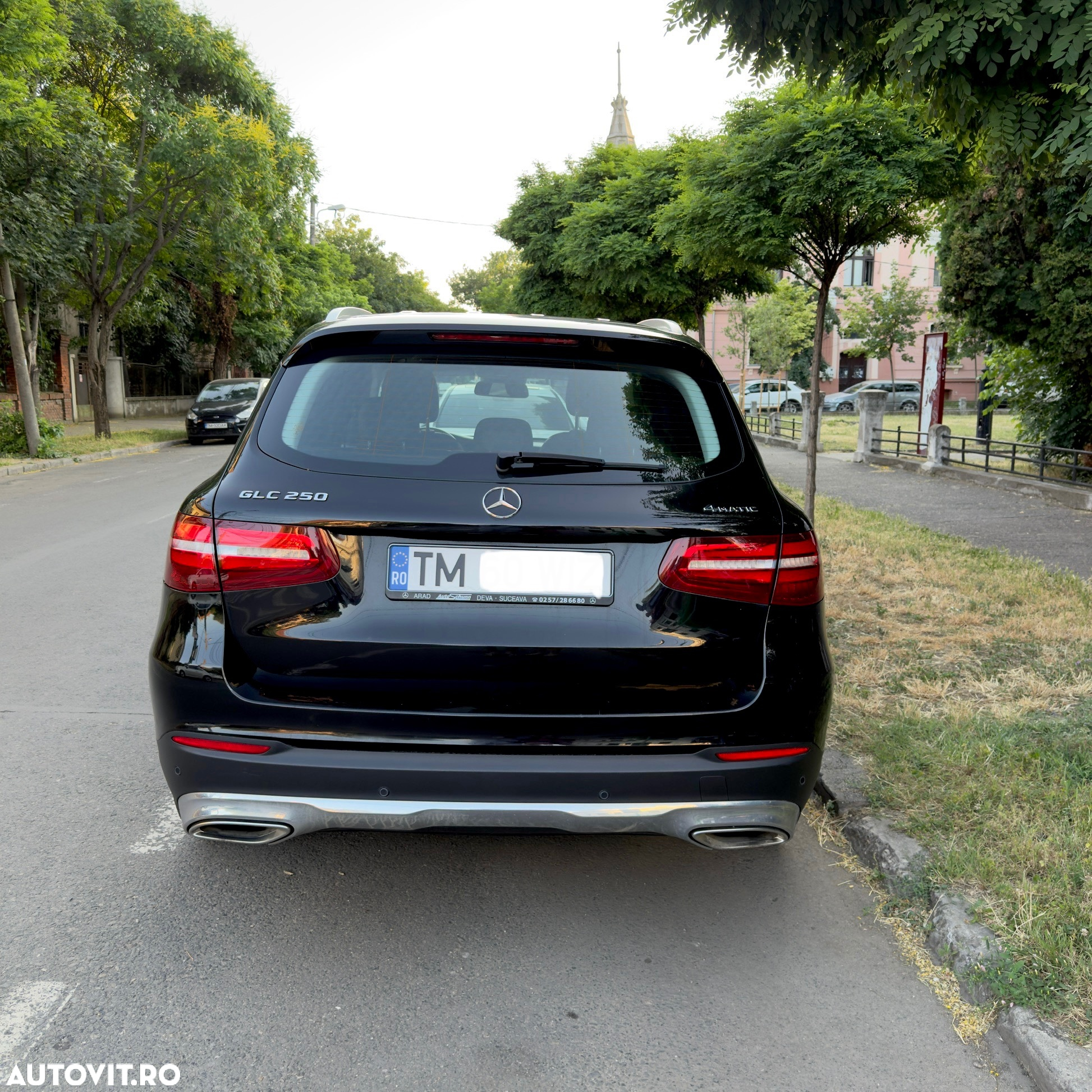 Mercedes-Benz GLC 250 4MATIC - 4
