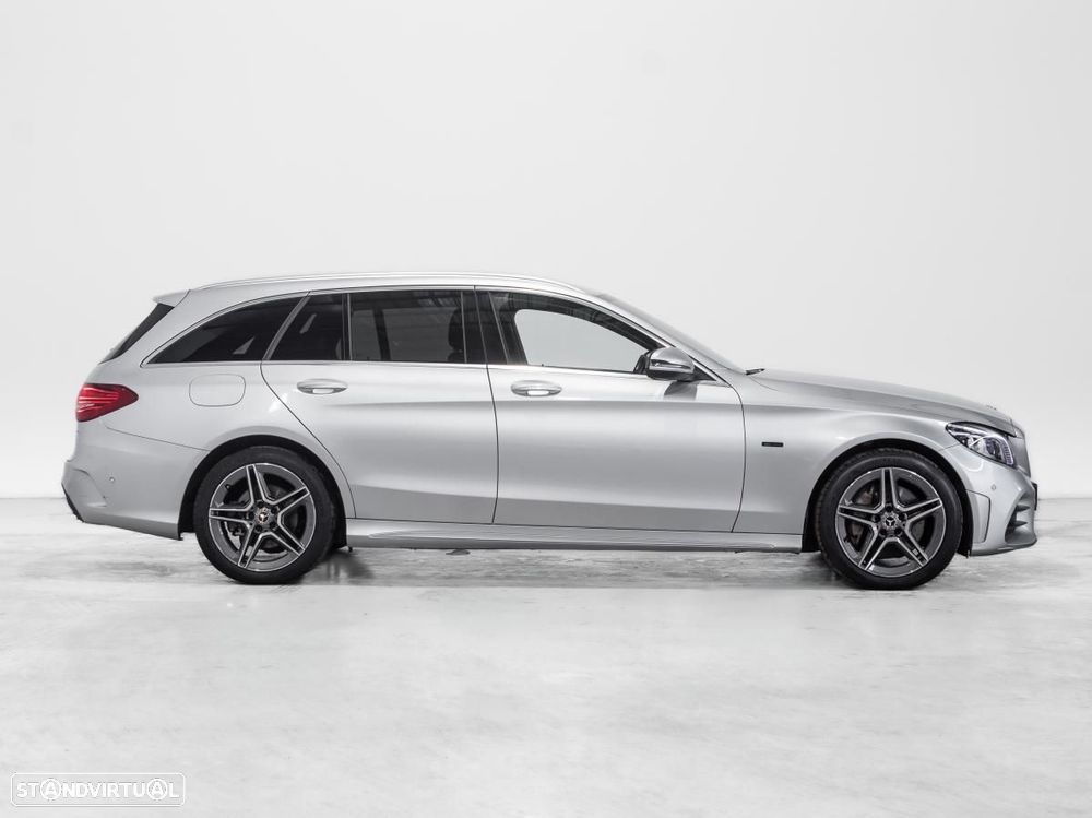 Mercedes-Benz C 300 de AMG Line - 2