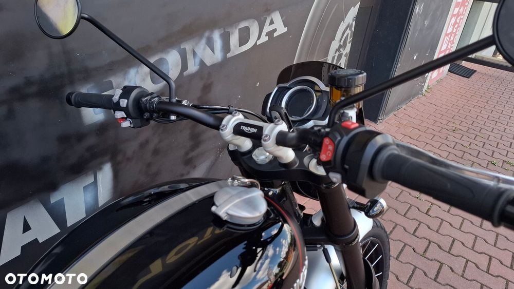 Triumph Scrambler - 19