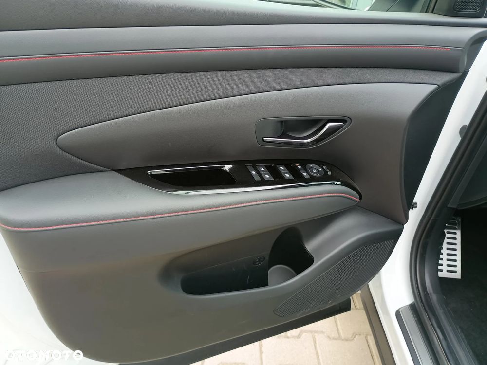 Hyundai Tucson 1.6 T-GDi HEV N-Line 2WD - 11